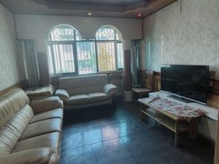 曲靖麒麟麒麟花园麒麟花园旁单元房三室两厅一卫,家具家电齐全,拎包入住出租房源真实图片