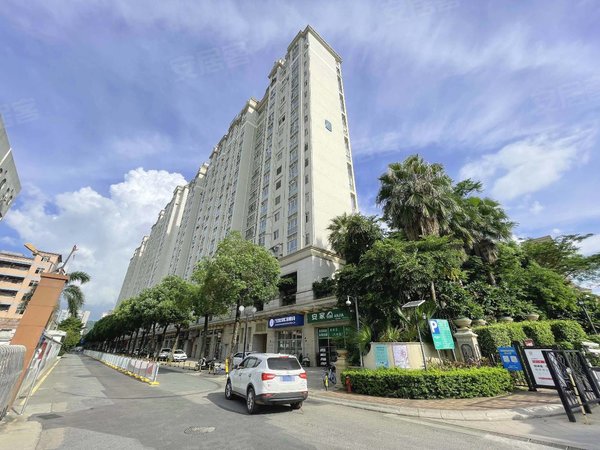 深圳宝安福永御景水岸花园(别墅)立新湖山边上精装修别墅出租 东西