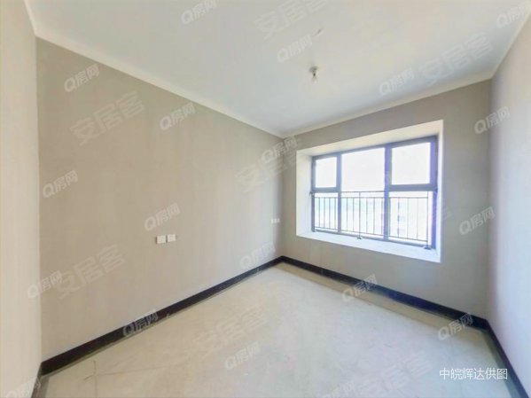 蓝光半岛公馆 购物方便 临地铁 交通便捷 商品房 南北通透