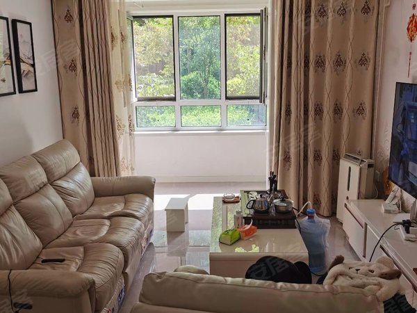 天津武清杨村街盛世华府出租盛世华府三室两厅两卫,月租2700可议!