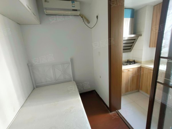 上海嘉定南翔泰翔嘉苑11号南翔站,近大润发,泰翔嘉苑,配置齐全,月付