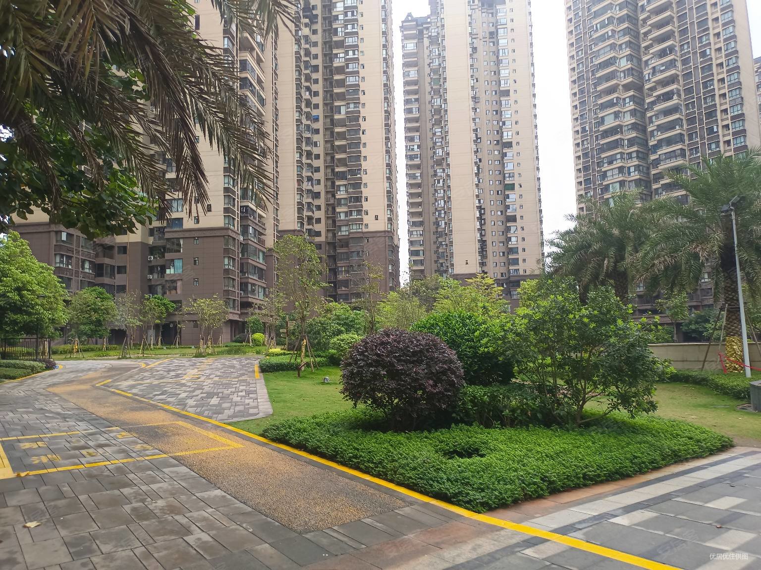 金悦澜湾4室2厅2卫115.64㎡南北85万