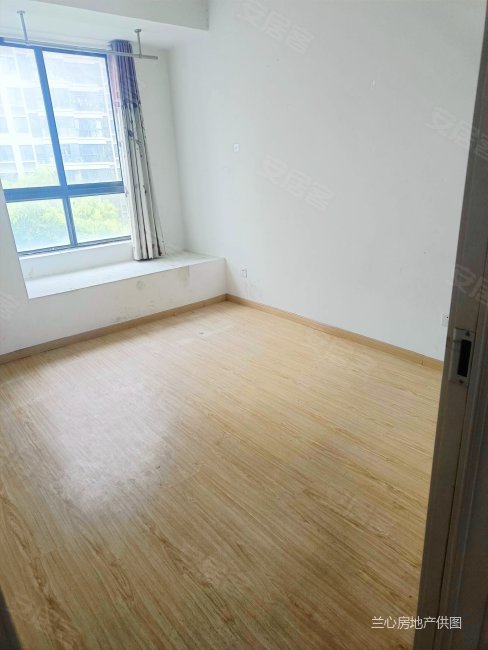 江宁大学城 电梯房 南北通透 楼龄新 双卫 商品住宅 近地铁