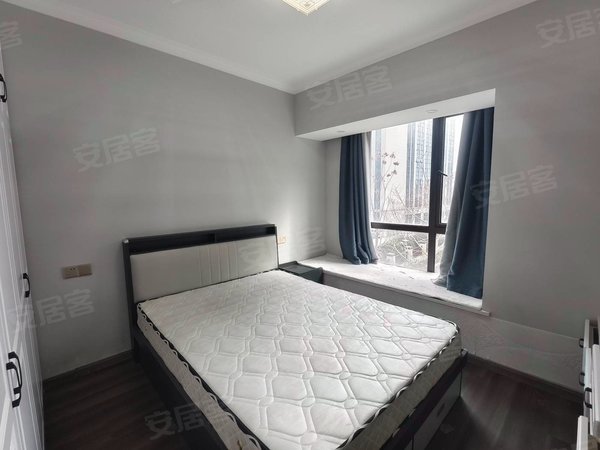 海宁长安镇农发区鸿翔东方郡豪华装修 3室2厅1卫 拎包入住出租房源真实图片