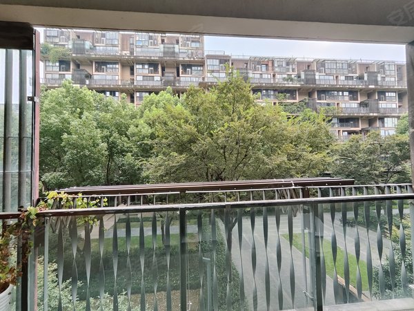 杭州西湖西溪万科西溪蝶园(南区)蒋村站700米,自住精装修,拎包入住