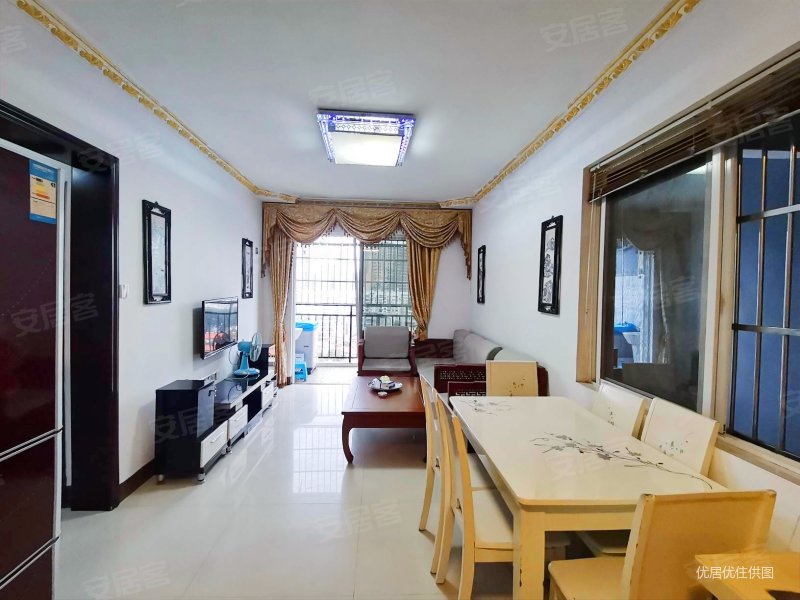 急售长堽路电梯精装两房有钥匙金港豪庭