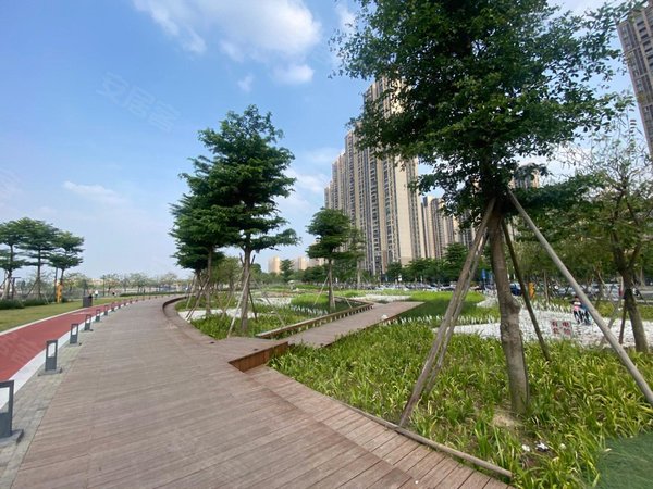 佛山南海金融高新区中海锦城笋租 中海锦城141方四房  拎包入住 安静