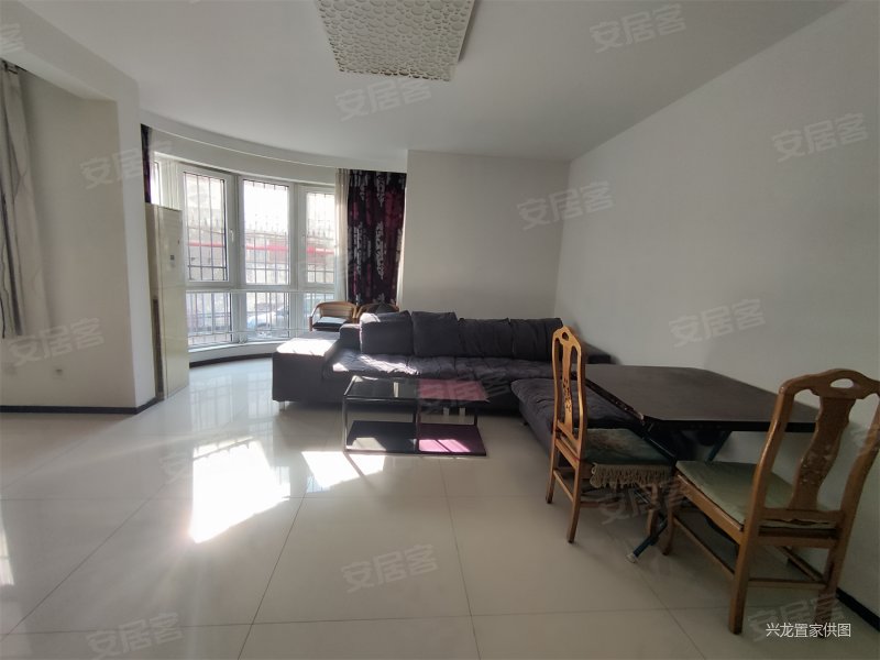 碧海云天 通透三室 老本吉售 看房方便