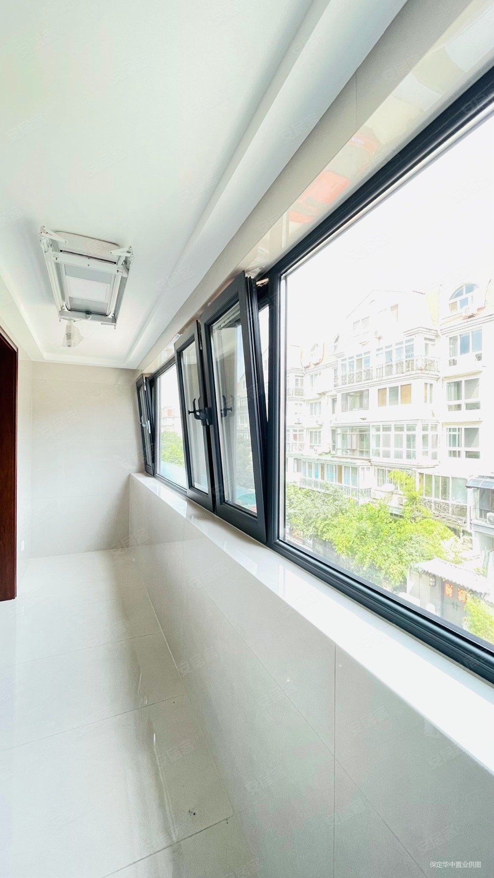 秀兰城市花园5室3厅3卫255㎡南北235万