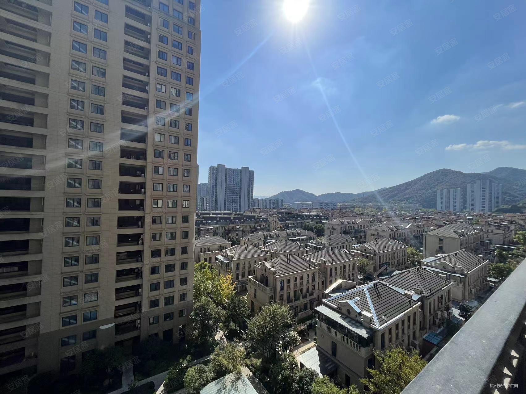 九龙仓雍景山公寓住宅