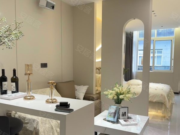 徐州铜山久隆凤凰城颐居隐山观湖B1区可月付短租 铜山万达 安全谷 千禧城 娇山湖 隐山观湖拎包住出租房源真实图片