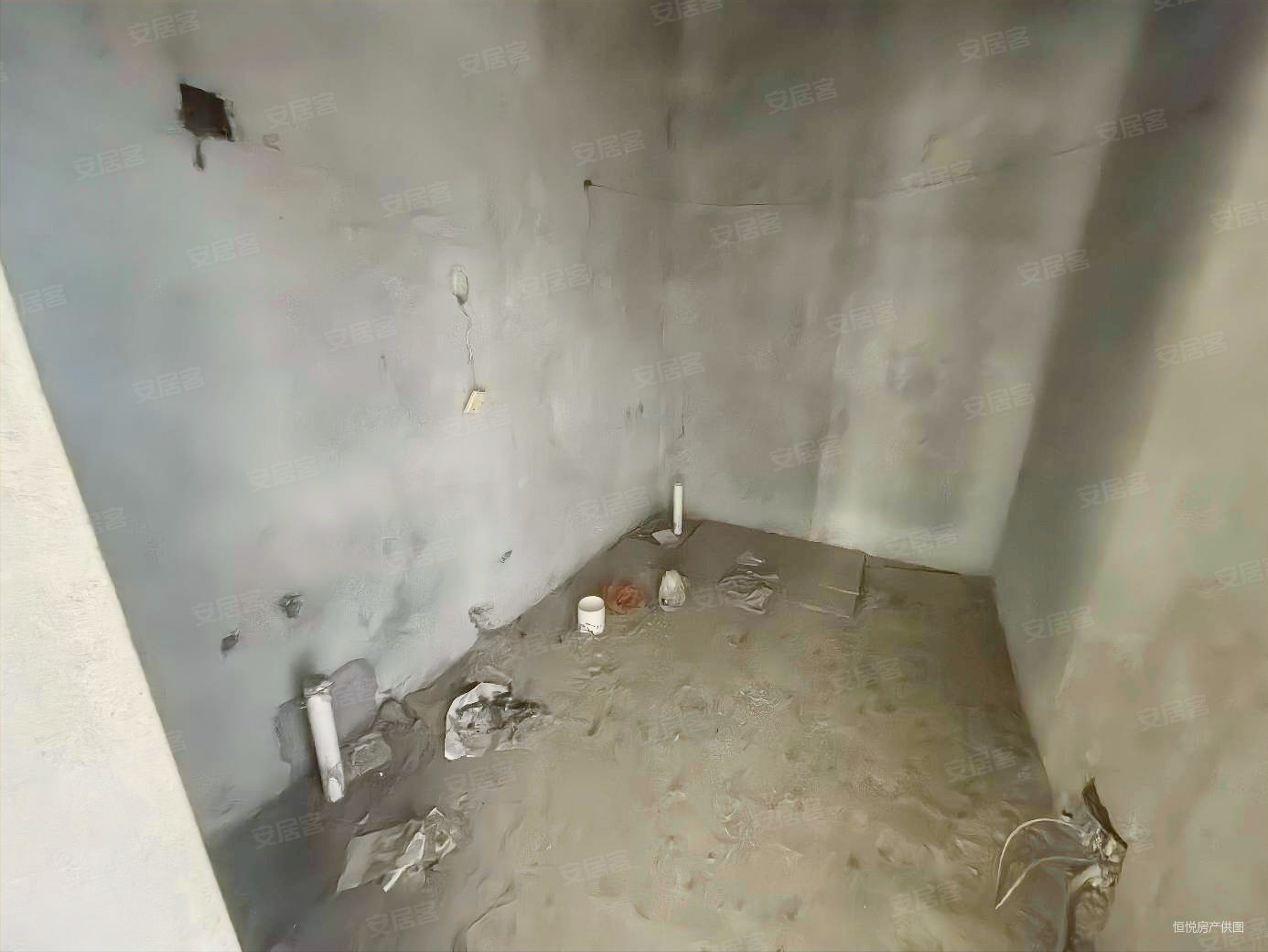 阳明山庄5室2厅2卫360㎡南北555万