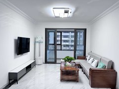 扬中扬中市区市中心碧桂园三室两厅两卫设施齐全拎包入住2000一个月出租房源真实图片