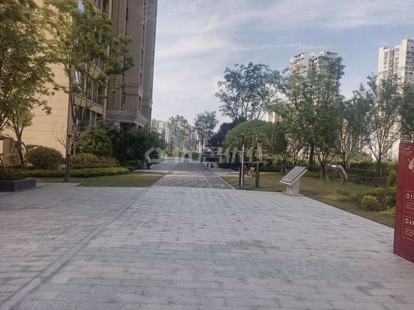 重庆渝北中央公园中交中央公园和颂中央公园一环精装洋房  住家装修