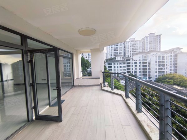 广州白云同和山水庭苑山水庭院 可直播电商 看房方便有钥匙 少有大平