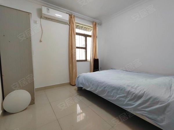 深圳南山南山中心区康乐园三地铁口.90平精装大三房.拎包入住.