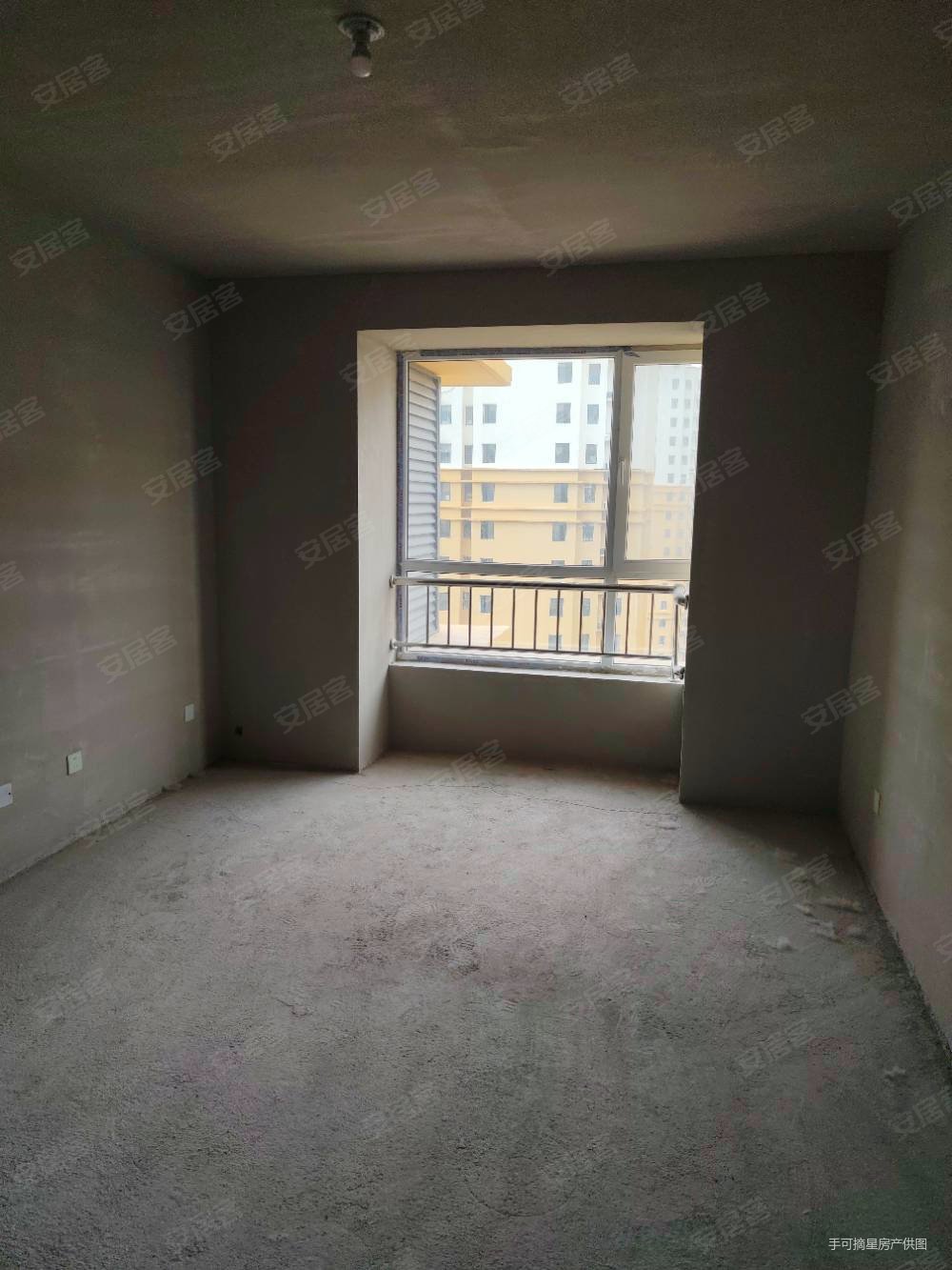 领秀紫晶城2室2厅1卫99㎡南57万