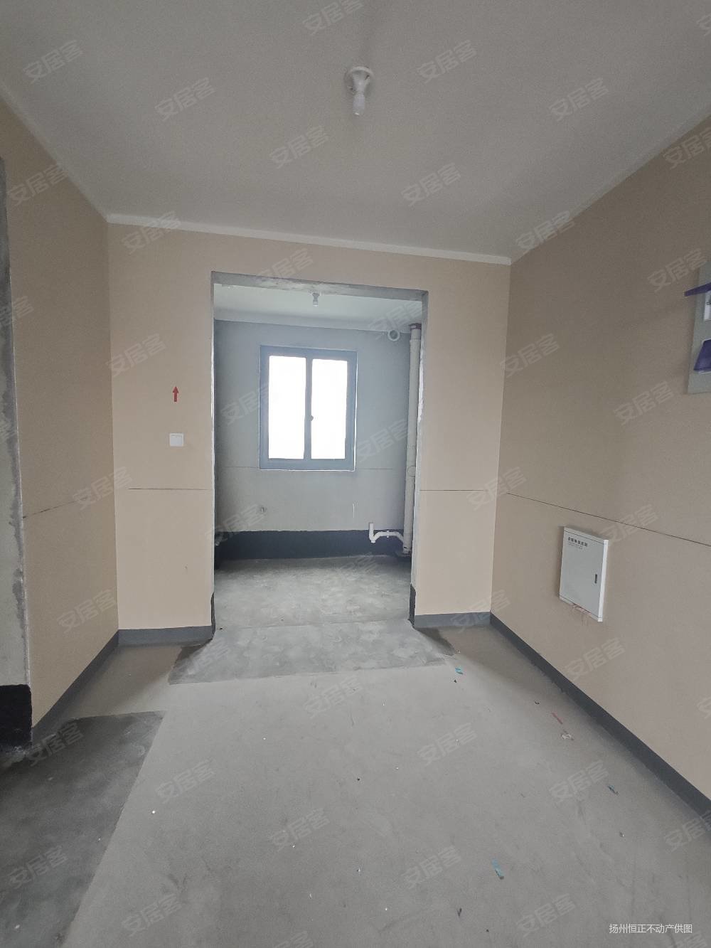 玲珑公馆电梯洋房115平3室2厅2卫南北通透飞机户型房东亏本