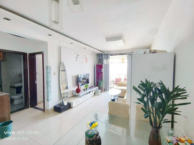 龙海花园 朝南省税两居 采光视野无遮挡,带储物间