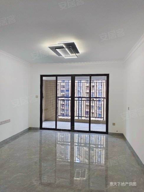 德润天峰南北通透的3房2厅精装修出租