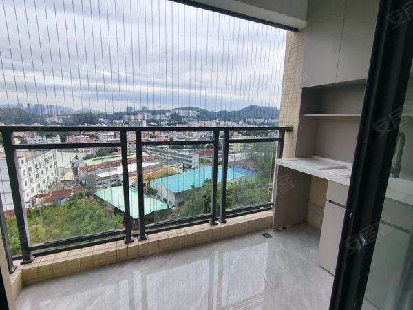 深圳龙岗龙城国际清林半山花园清林半山花园 电梯房 通风好 3室2厅1卫