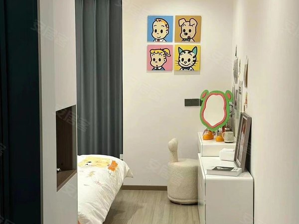 深圳坪山坑梓坑梓中兴路14号小区沙田坑梓地铁站附近,精装单间拎包