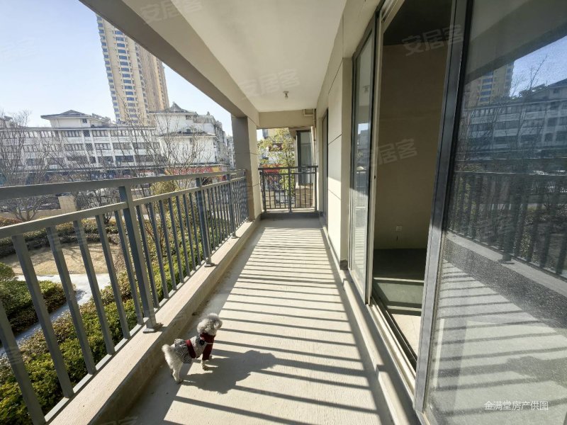 通银天泽府4室2厅2卫135㎡南北179.8万