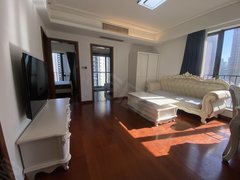 深圳龙华民治深圳北站地铁口附近 精装 1房1厅1卫押金 拎包入住出租房源真实图片