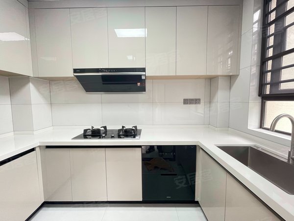 深圳南山南头马家龙方卉园近地铁 南山小区房急租无中