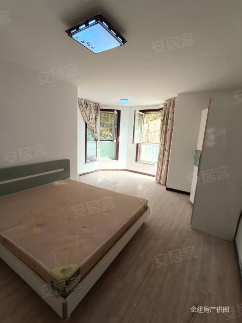 威海房产网>威海二手房>乳山市二手房>银滩二手房>银滩第逸园>488_650