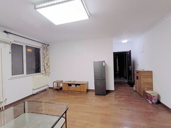 北京门头沟城子街道龙山家园3号院龙山家园3号院 2室1厅1卫 63平 电梯