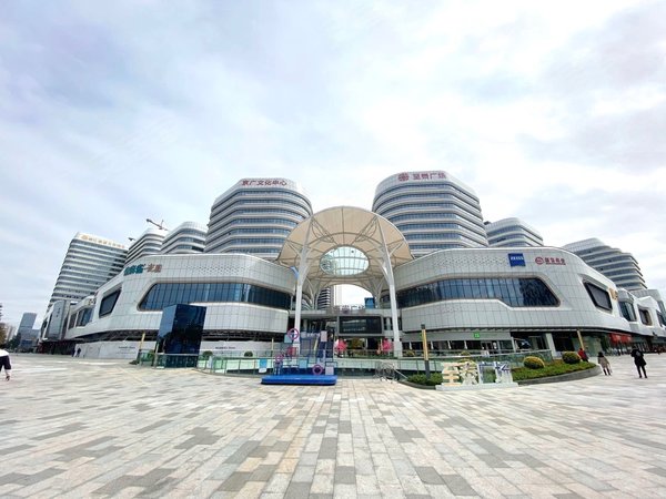 广州黄埔萝岗至泰广场(可办公)可居住 环境好商业配套齐全出租房源