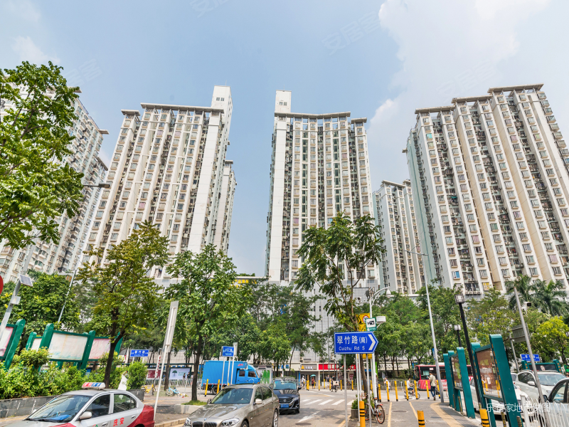 交通便利 商业配套成熟 医疗配套成熟 电梯房 满五 装修好,旭飞华达园