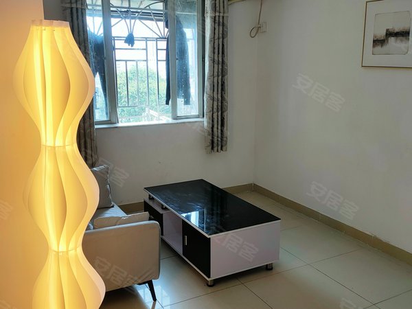 深圳罗湖人民南德兴大厦九号线地铁口精装2房1厅双地铁往来深港通达