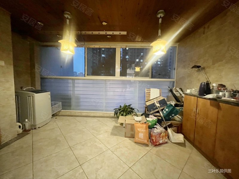 小区环境优美 可随时看,东山国际新城a区二手房,132万,3室2厅,2卫,151