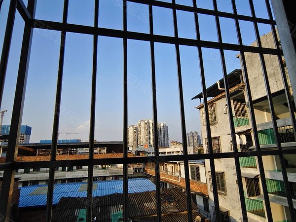 南宁江南10 1商业大道平西村房东直租 江南万达淡村平西 近地铁 采光