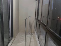 芜湖芜湖县东湖公园绿地国际花都小区 5室1厅2卫出租房源真实图片