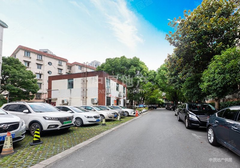 主卧朝南,跃层式住宅,视野好,配套完善,浣纱五村二手房,500万,2室1厅