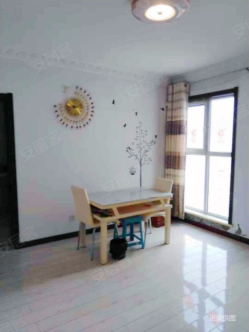 新馨家园滨海大两居满五购物方便电梯房东南朝向