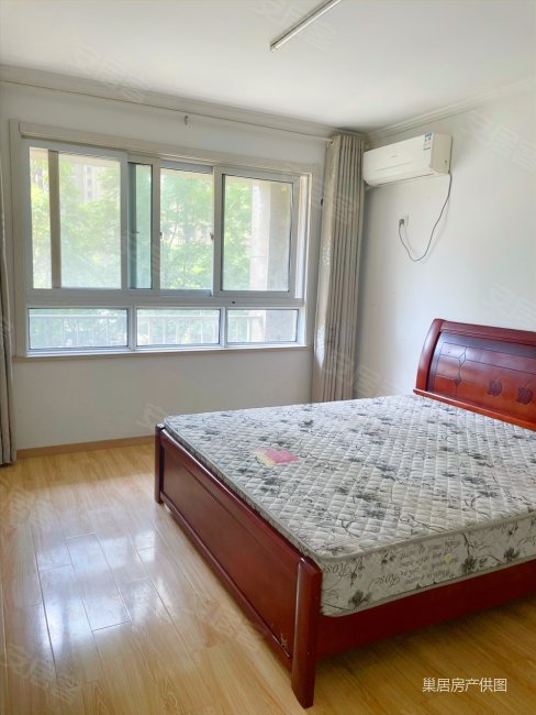 滨江馨园 户型方正采光无遮挡 有钥匙随时看房