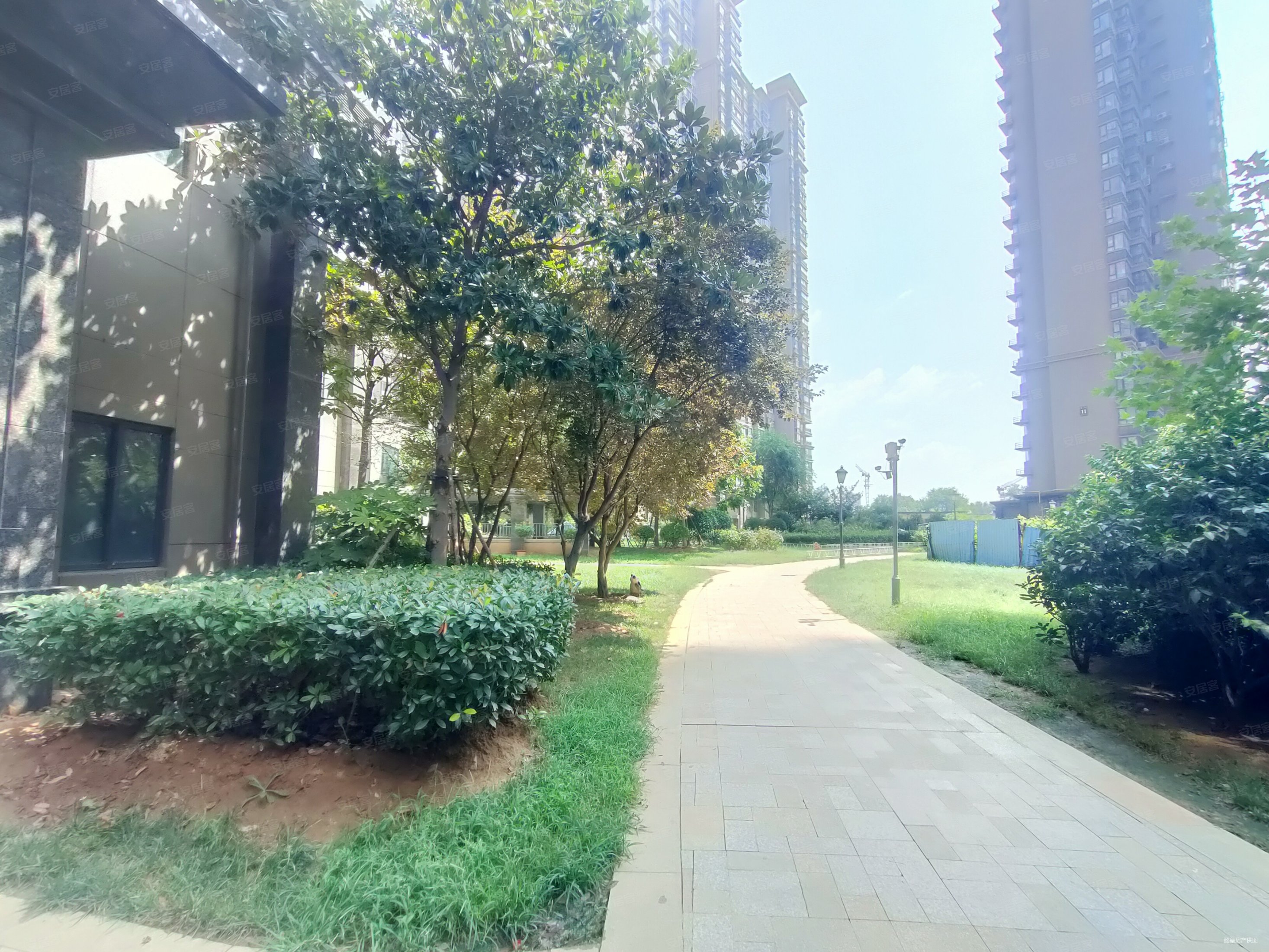 天城一品 3室2厅证件齐全双气入户实心买 随时看房