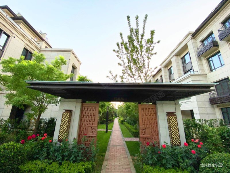 天恒京西悦府3室2厅3卫162㎡南北588万