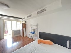北京朝阳望京望京站  东湖渠 三家合租 南向 带阳台 其他一户 一个女生出租房源真实图片