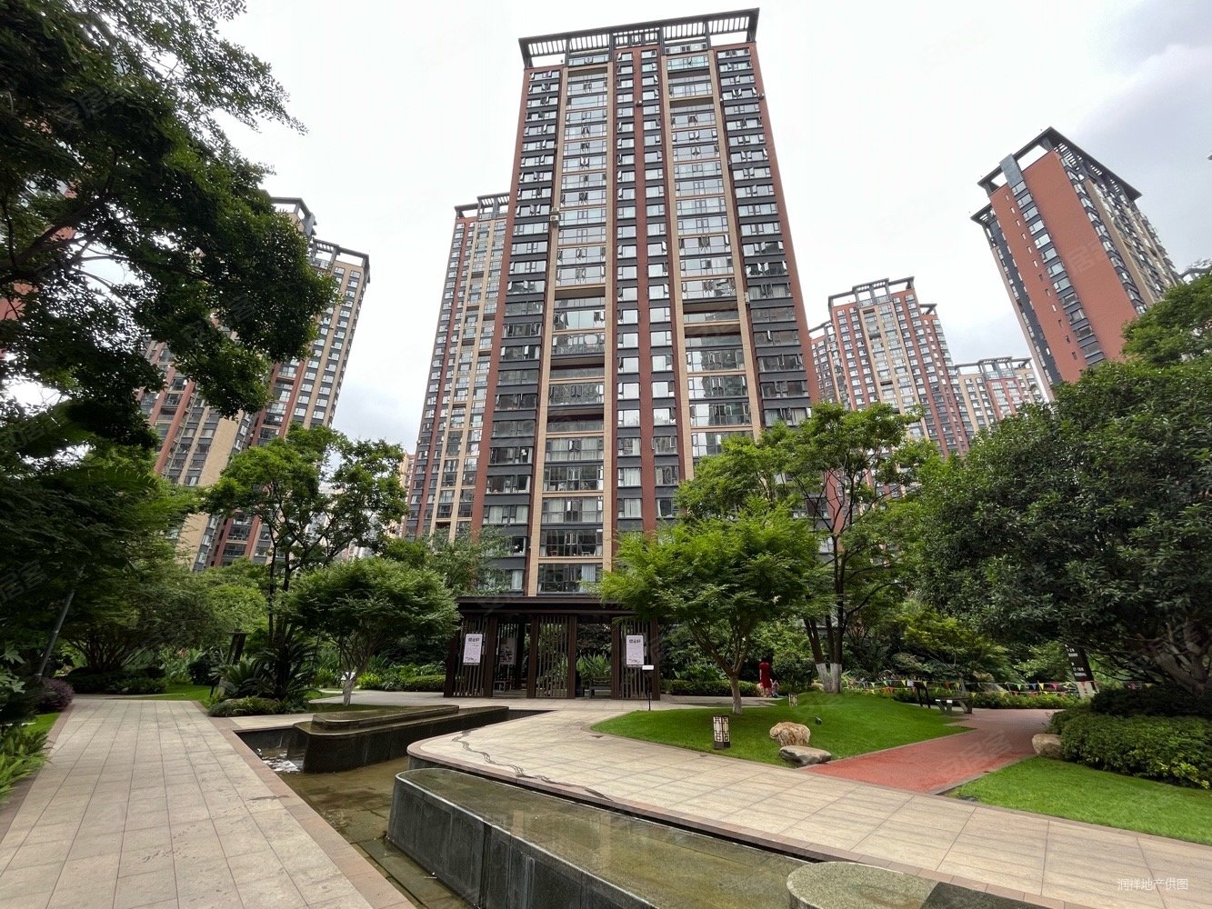 润城五区毛坯南北通透四房户型满二对小区里景观