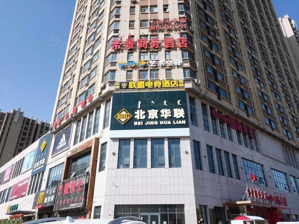 包头昆都仑丰盈道京奥港花园(商住楼)新上帝景精装南向公寓，光线充足带空调，可月付，拎包入住，实景出租房源真实图片