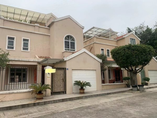 东莞厚街横岗水库海逸豪庭(别墅)车位随便停,4大套间独栋别墅 保养9成