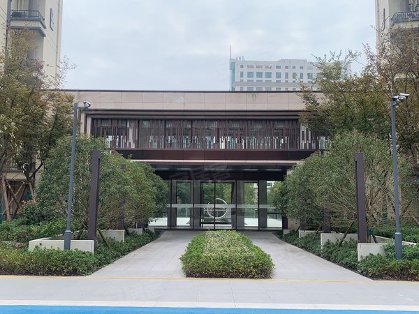 宁波北仑大榭中杨时代潮鸣大榭时代潮 出租 三室 有空调 热水器 方便