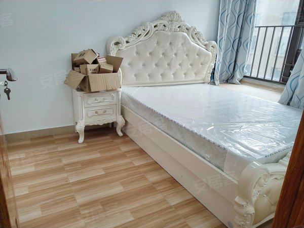 【多图】保利香槟苑,大鹏租房,保利香槟苑 4室2厅2卫 精装修 电梯房