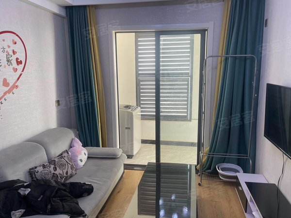 海宁长安镇农发区新天地公馆长安地铁口 学校旁新天地公馆精装一室一厅诚心出租 拎包入住出租房源真实图片