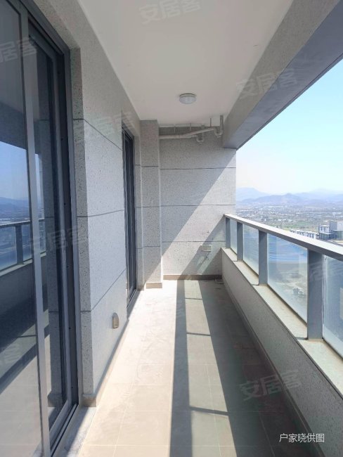 绿城杨柳郡三期精装三房两卫